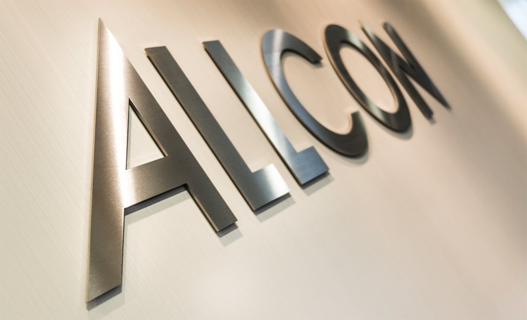 Allcon - Allcon - Räumliche Metallbuchstaben